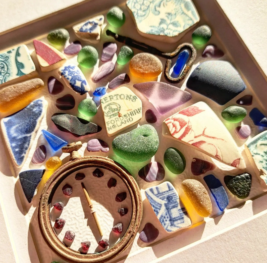 The Curious Hour of Wonderland 🍄✨️ - Sea Treasure Frame