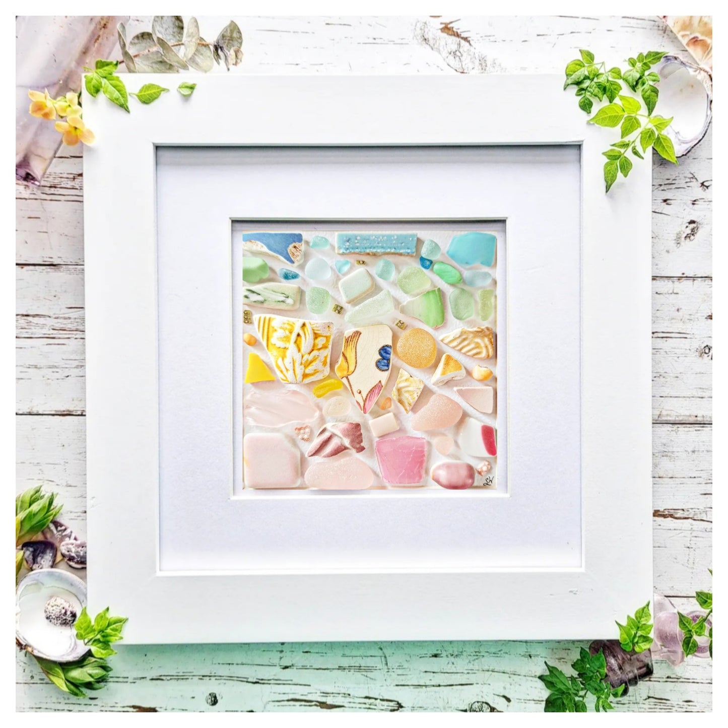 Golden Roselight - Sea Treasure Frame